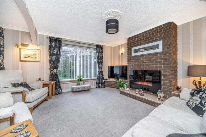 Lounge with open plan Dining