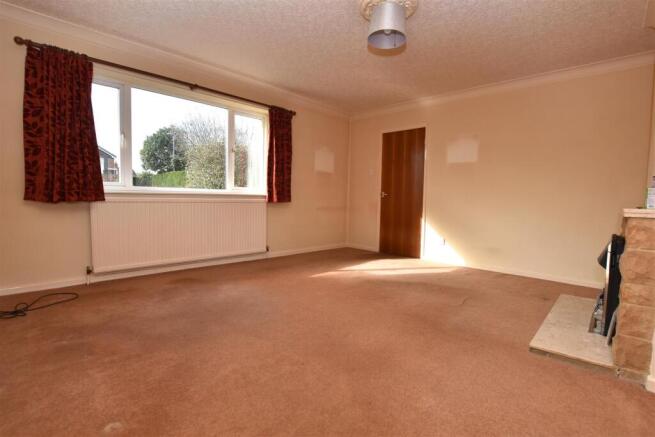 Lounge Area.JPG
