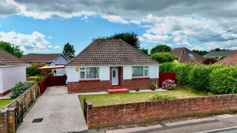 Whiteway Road, Kingsteignton, Newton Abbot, TQ12 3HL