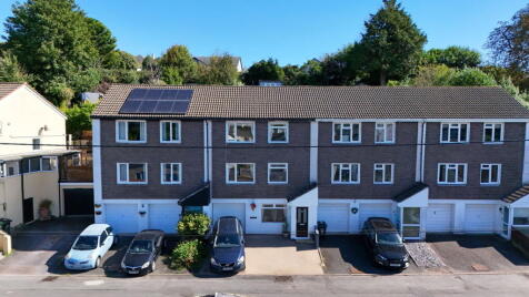 Leate Terrace, Crossley Moor Road, Kingsteignton, Newton Abbot, TQ12 3NE