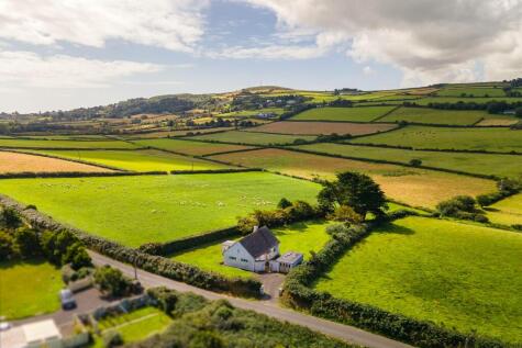 Dreem Aalin, Church Road, Maughold
