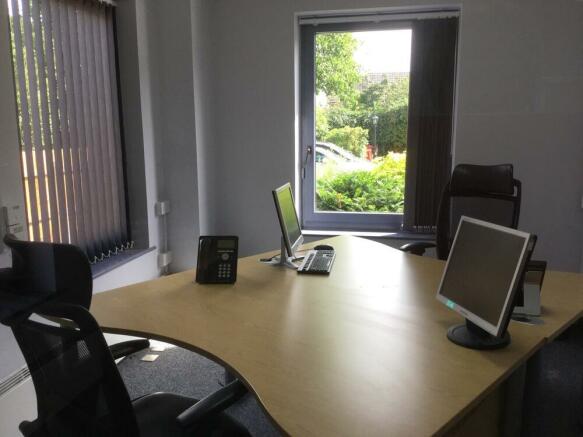 Serviced Office To Lease In Station Road Hook Basingstoke Rg