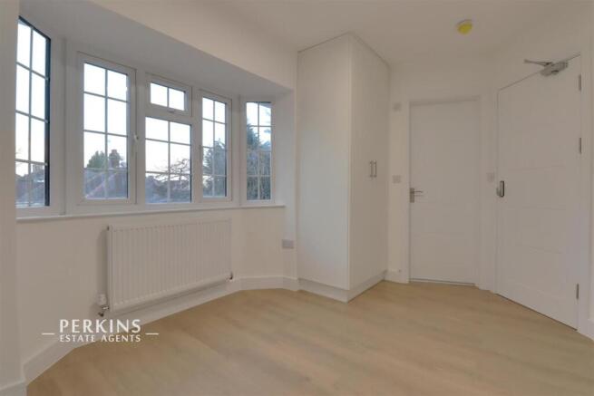 BEDROOM 4.jpg
