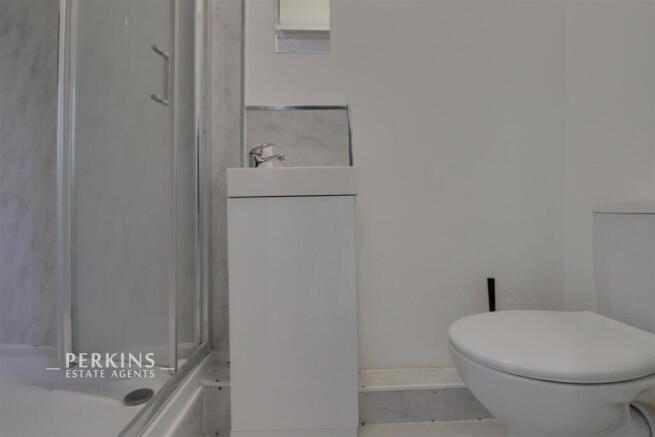 Studio3bathroom.jpg