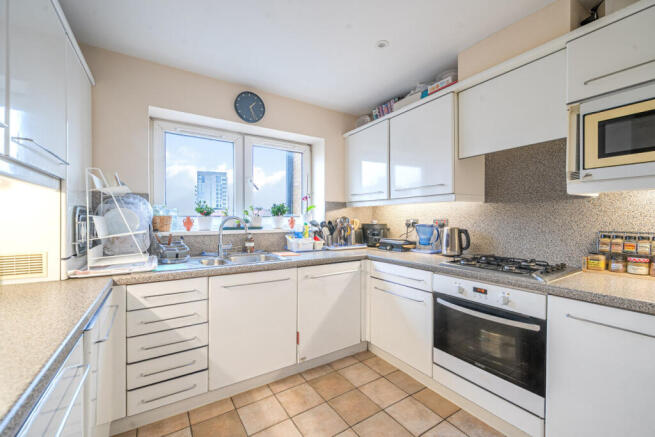 1404006-19-69722e...