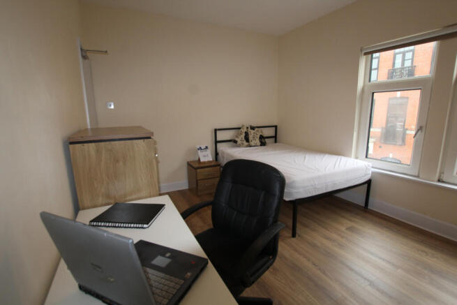 SHARED STUDENT ACCOMMODATION