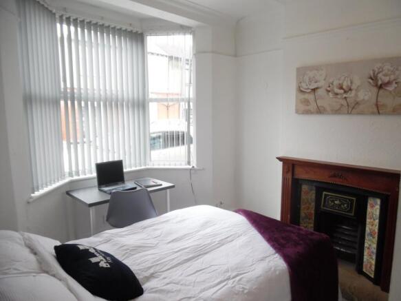 Student 4 bed, 2 bathrooms, available August 2025
