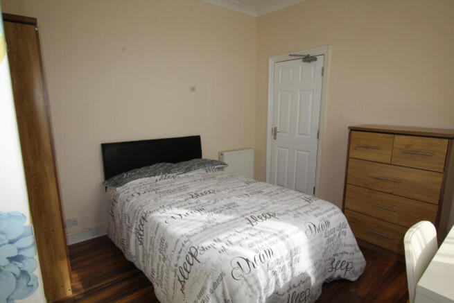 ROOMS AVAILABLE IN 4 BED STUDENT HOUSE WALKING DI