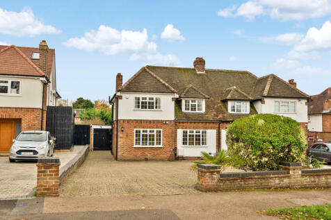 Billy Lows Lane, Potters Bar, EN6