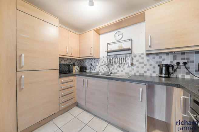 30079b057e044ee5be3ab1cafdf3df23