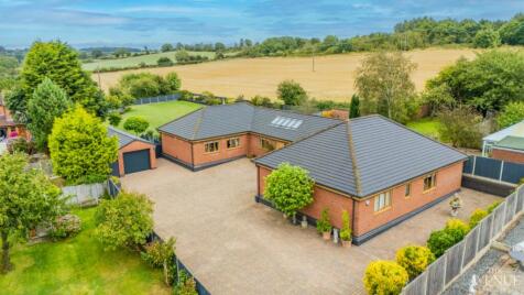 Fieldside, Knowle Hill, Hurley, Atherstone, Warwickshire, CV9 2JA