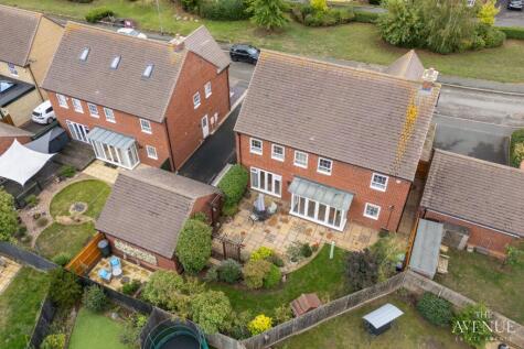 Kestrel Drive, Higham Ferrers, NN10 8LR