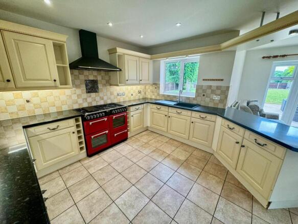 Large Fitted Kitchen