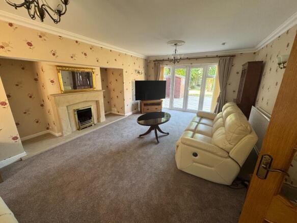 Lounge with TV 