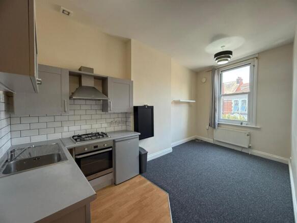 Kitchen Lounge.jpg