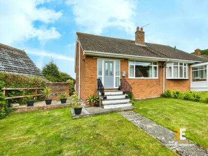 Conwy - 2 bedroom semi-detached house for sale
