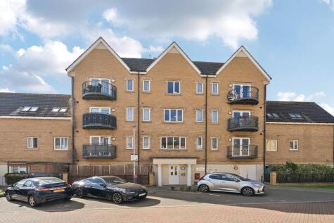 Varcoe Gardens, hayes, UB3