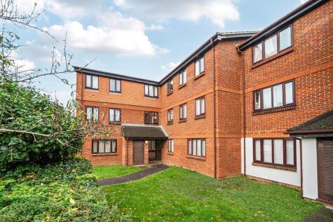 Gade Close, Hayes, UB3