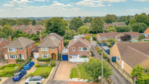 High Road in Barrowby, Grantham