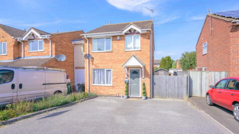 Birkdale Close on Sunningdale in Grantham