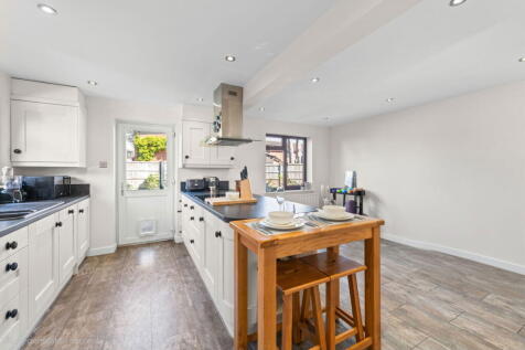 Belton Grove, Grantham