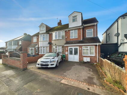 Nursery Road, Leicester, LE5 2HP