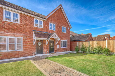 Abingdon Close, Dunton Fields, SS15