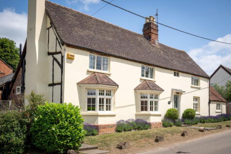 Roseberry Farm, Hoggeston, MK18