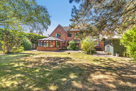 Fox Close, Dunton, Biggleswade, SG18 8RF