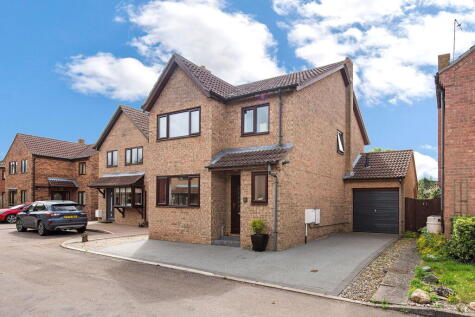 Field Close, Warboys, Huntingdon, SAT NAV PE28 2UT