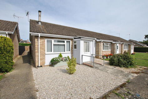 Brittons Crescent, Barrow, Bury St. Edmunds, IP29 5AG