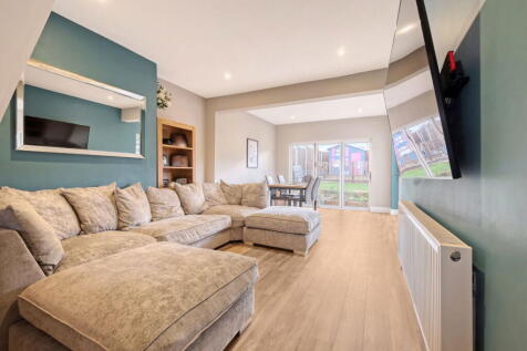 Down Hall Road, Rayleigh, SS6