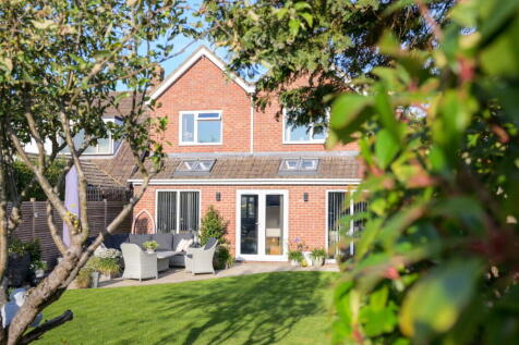 Albion Road, Pitstone, Buckinghamshire