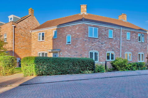 Howell Drive, Sapley, Huntingdon, PE28 2GD