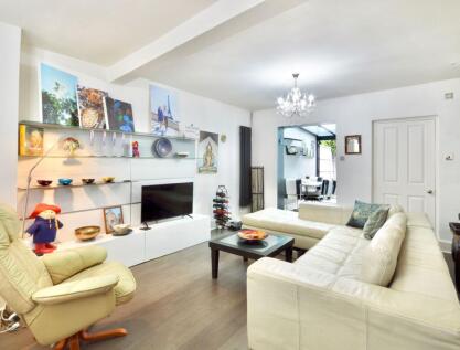 Summers Row, North Finchley, N12