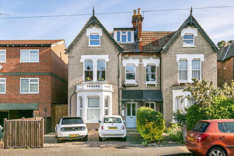 Hopton Road, London, SW16