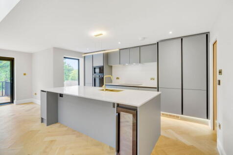 Croham Mount, Sanderstead , CR2