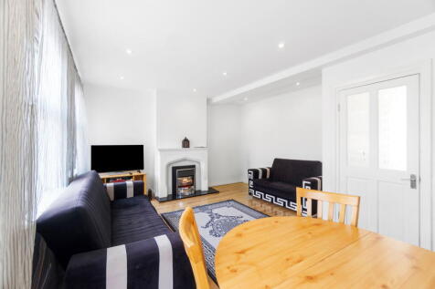 Collier Row Road, Romford, RM5