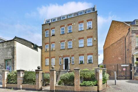 Hayfield Passage, London, E1 3LQ