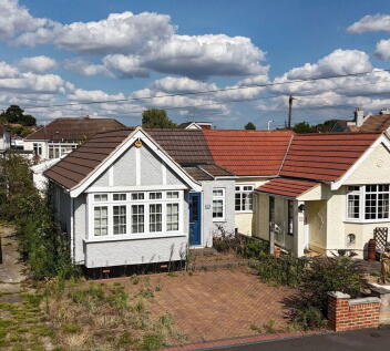 Court Avenue, Harold Wood, RM3 0XS