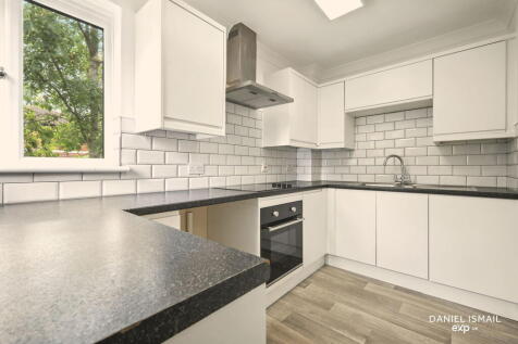 Courtney Park Road, Langdon Hills, Basildon, SS16 6RE