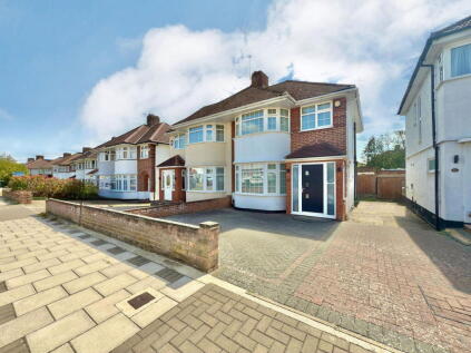 St. Edmunds Drive, Stanmore, HA7
