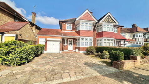 Winchfield Close, Harrow, Kenton, HA3