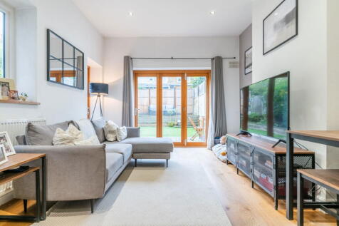 Kingscourt Road, London, SW16