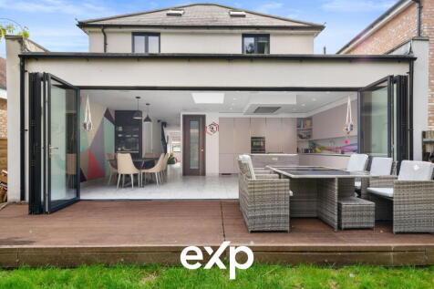 Sidney Road, Staines-upon-thames, TW18