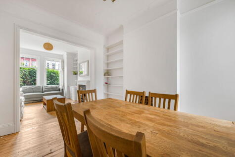 Amesbury Avenue, London, SW2