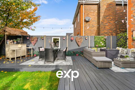 Compass Close, Ashford, TW15