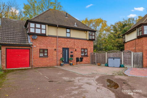 Kenton Way, Langdon Hills, Basildon, SS16 6RY