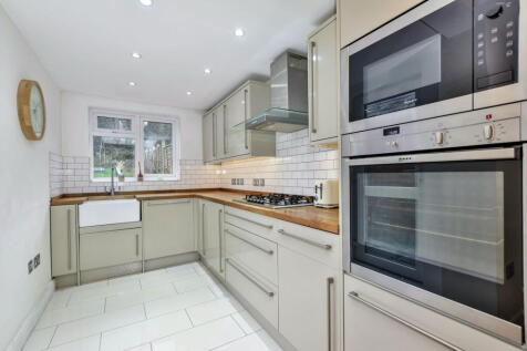 Primrose Hill, Kings Langley, WD4 8HX