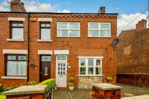 Wigan - 2 bedroom end of terrace house for sale